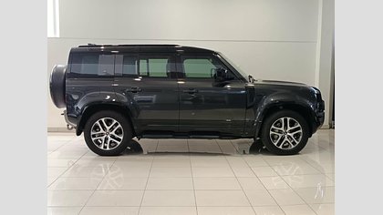 Defender 110 3