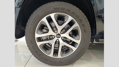 Defender 110 4