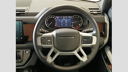 Defender 110 11