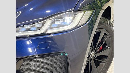 F-Pace 8