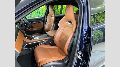F-Pace 14