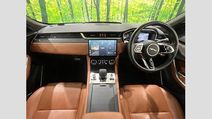 F-Pace 10