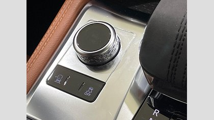 F-Pace 49