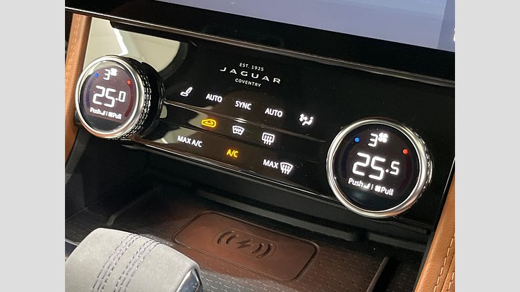2020 認定中古車 Jaguar F-Pace Portofino Blue 2.0L I4 Pet Mid DOHC AJ200 R-DYNAMIC HSE