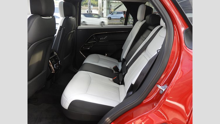 2023 認定中古車 Land Rover Range Rover Sport フィレンツェレッド 3.0リッター6気筒400PSターボチャージドガソリンMHEV（オートマチック） FIRST EDITION