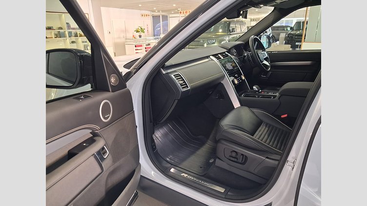 2022 Approved Land Rover Discovery Fuji White All Terrain DISCOVERY 3.0TD SE R-DYNAMIC (D300)