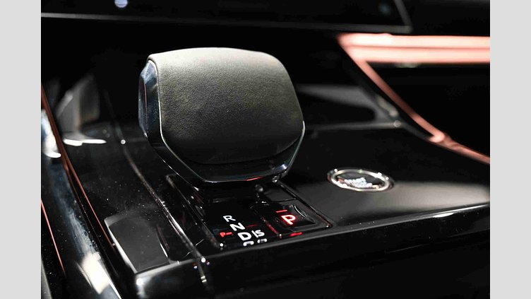 2024 Begagnad Land Rover Range Rover Sport Eiger Grey AWD D300 Dynamic HSE