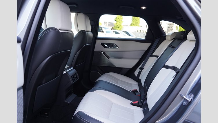 2017 認定中古車 Land Rover Range Rover Velar Corris Grey 3.0 litre V6 Supercharged Petrol R-Dynamic HSE  P380