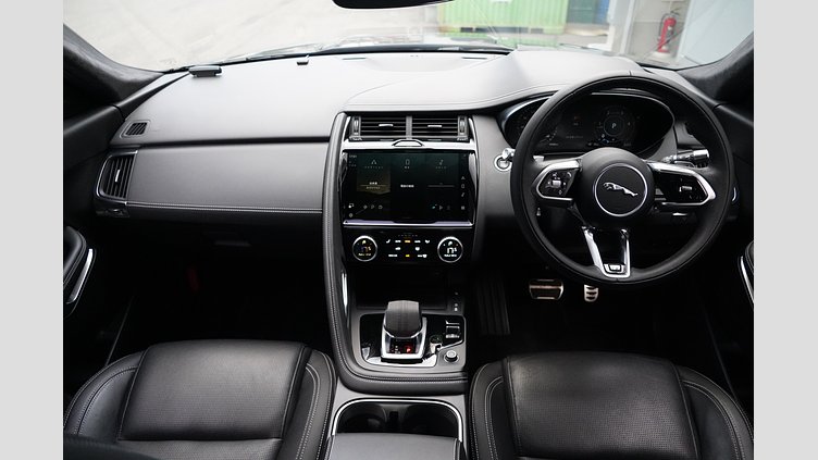 2021 認定中古車 Jaguar E-Pace Santorini Black 2.0 litre i4D R-Dyanamic S　D200