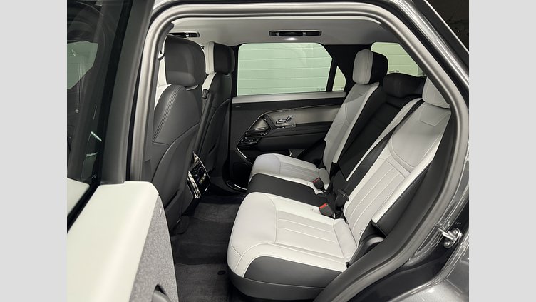 2024 認定中古車 Land Rover Range Rover Sport カルパチアングレイ D300マイルドハイブリッド スタンダードホイールベース Dynamic SE