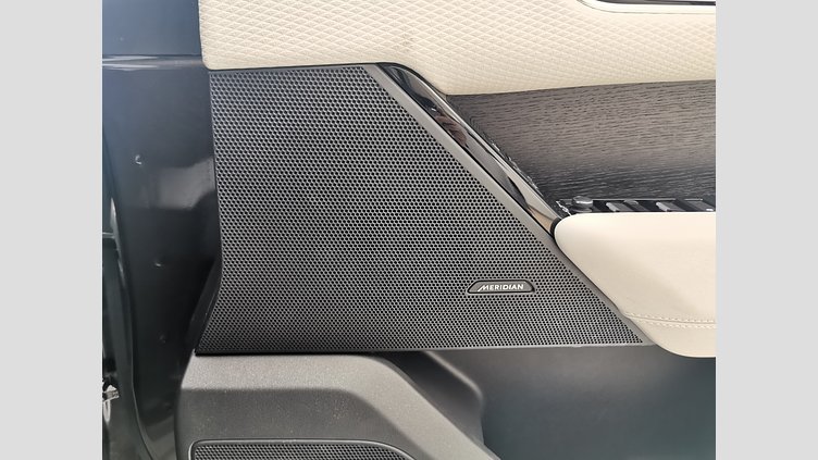 2022 認定中古車 Land Rover Range Rover Velar Charente Grey 2.0 litre i4P オーリックエディション　P250