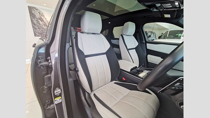 Range Rover Velar 17