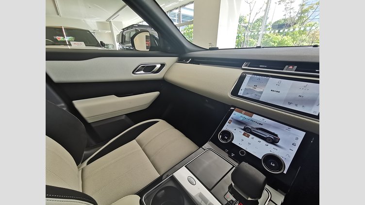 2022 認定中古車 Land Rover Range Rover Velar Charente Grey 2.0 litre i4P オーリックエディション　P250