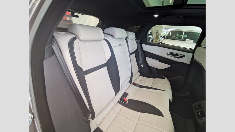 2022 認定中古車 Land Rover Range Rover Velar Charente Grey 2.0 litre i4P オーリックエディション　P250