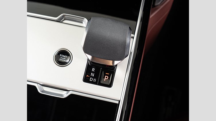 2024 認定中古車 Land Rover Range Rover サントリーニブラック D350 AWD MHEV（AT） スタンダードホイールベース HSE