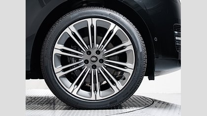 Range Rover 15
