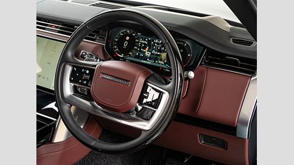 Range Rover 32