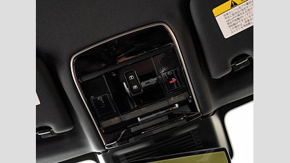 Range Rover 64