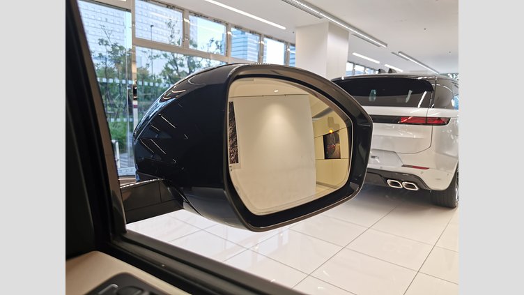 2025 認定中古車 Land Rover Discovery Sport ハクバシルバー D200マイルドハイブリッド（ディーゼル） 標準ホイール S