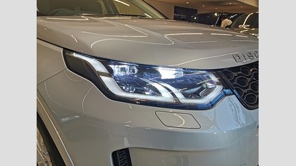 Discovery Sport 9