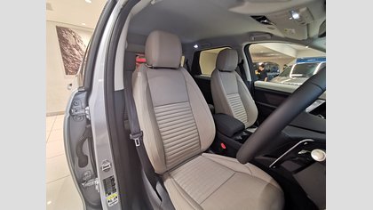 Discovery Sport 17