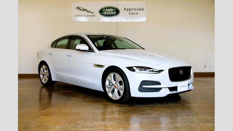 2020 認定中古車 Jaguar XE Yulong White 2.0 litre i4D Diesel S