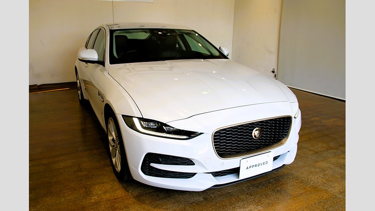 2020 認定中古車 Jaguar XE Yulong White 2.0 litre i4D Diesel S