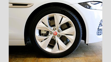 XE 8
