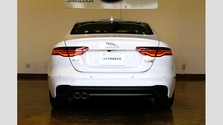 2020 認定中古車 Jaguar XE Yulong White 2.0 litre i4D Diesel S