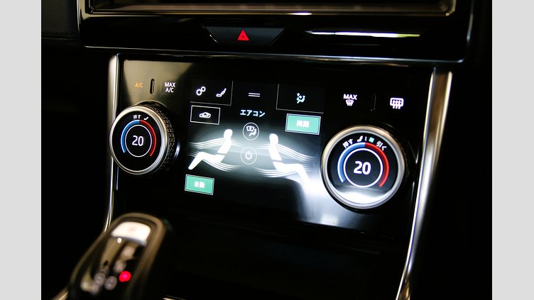 2020 認定中古車 Jaguar XE Yulong White 2.0 litre i4D Diesel S