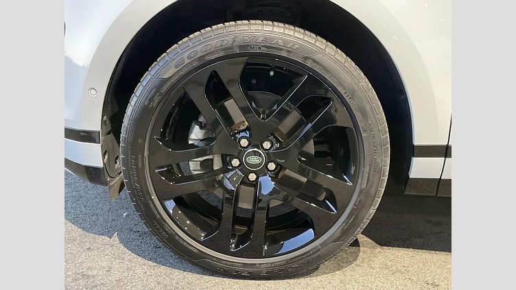 2019 認定中古車 Land Rover Range Rover Evoque ユーロンホワイト D180 FIRST EDITION