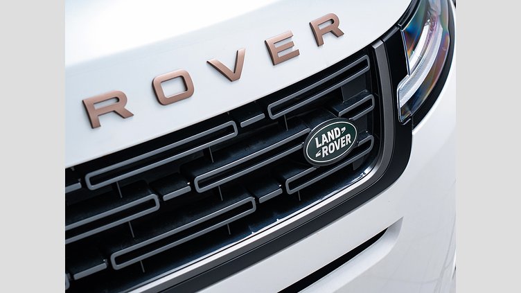 2024 認定中古車 Land Rover Range Rover Evoque オストゥーニパールホワイト プラグインハイブリッド（ガソリン） AUTOBIOGRAPHY　P300e