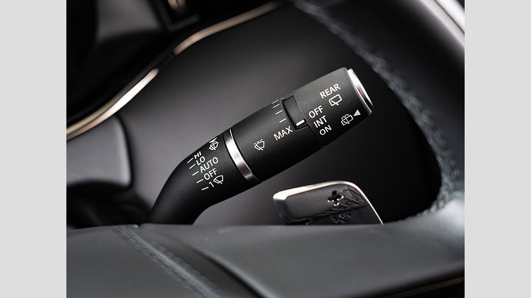 2024 認定中古車 Land Rover Range Rover Evoque サントリーニブラック プラグインハイブリッド（ガソリン） Standard Wheelbase DYNAMIC HSE