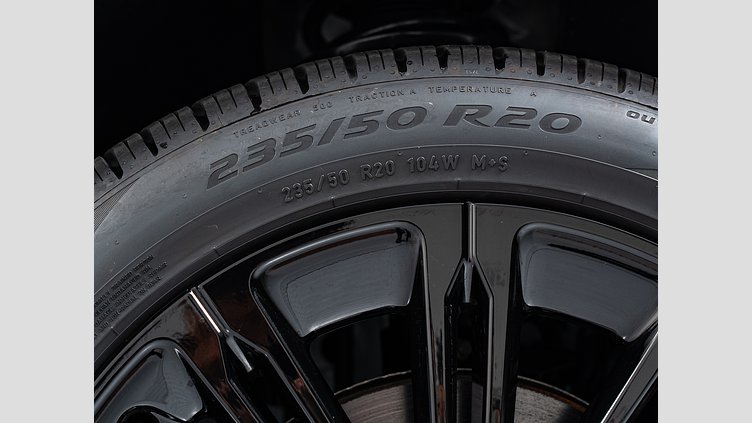 2024 認定中古車 Land Rover Range Rover Evoque フジホワイト プラグインハイブリッド（ガソリン） Standard Wheelbase DYNAMIC HSE