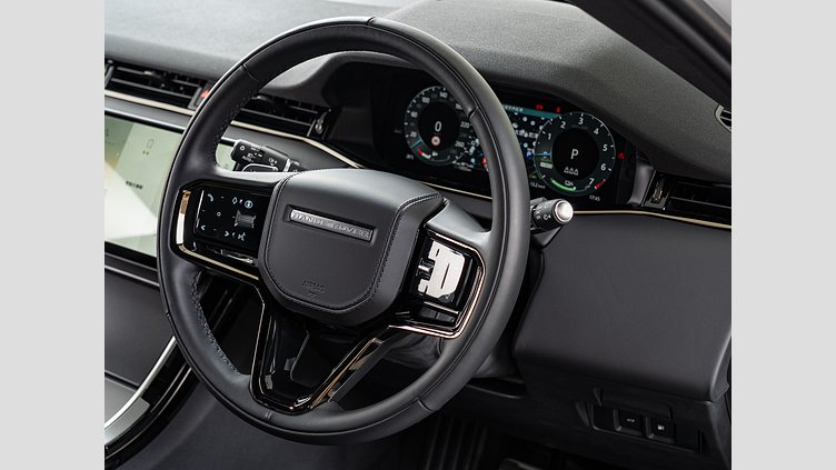 2024 認定中古車 Land Rover Range Rover Evoque フジホワイト プラグインハイブリッド（ガソリン） Standard Wheelbase DYNAMIC HSE