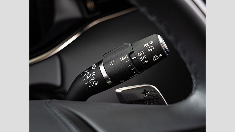 2024 認定中古車 Land Rover Range Rover Evoque フジホワイト プラグインハイブリッド（ガソリン） Standard Wheelbase DYNAMIC HSE