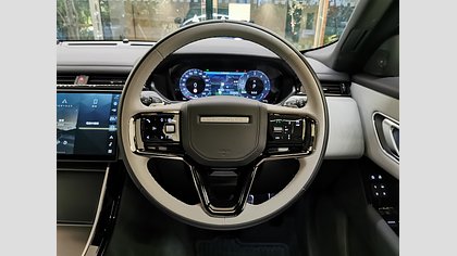 Range Rover Velar 16