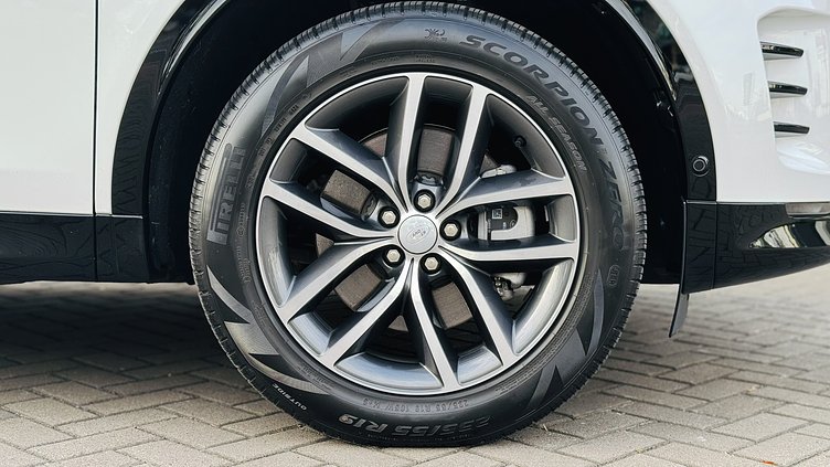 2025 認證中古車 Land Rover Discovery Sport (1AA) Fuji White 富士山白 P250 Dynamic SE