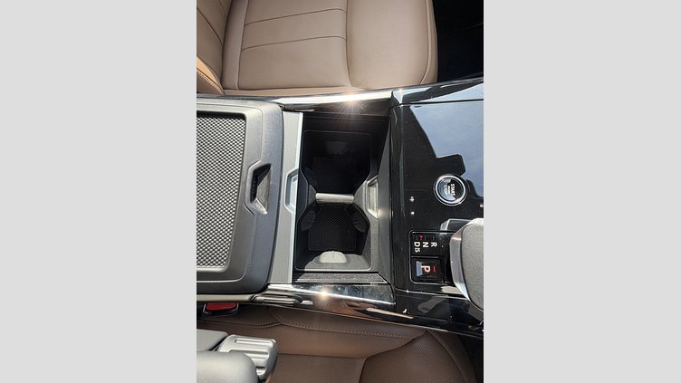 2024 認定中古車 Land Rover Range Rover Sport サントリーニブラック D300マイルドハイブリッド スタンダードホイールベース Dynamic HSE