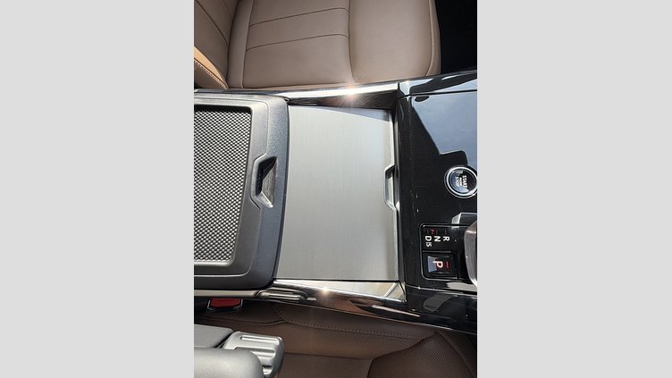 2024 認定中古車 Land Rover Range Rover Sport サントリーニブラック D300マイルドハイブリッド スタンダードホイールベース Dynamic HSE