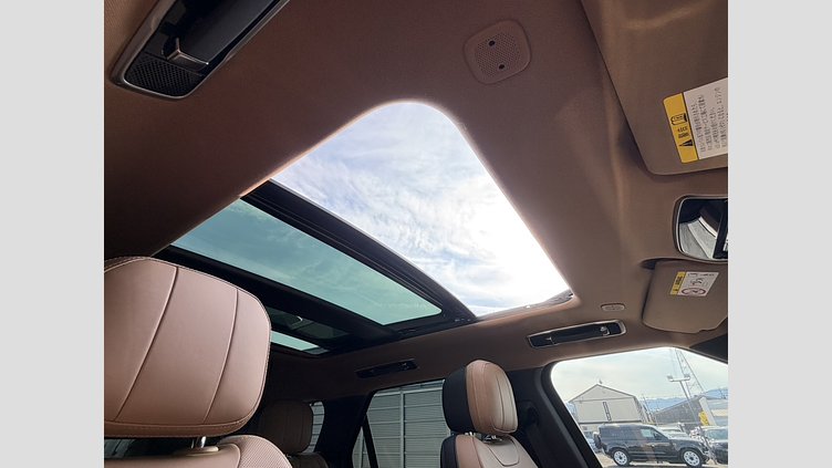 2024 認定中古車 Land Rover Range Rover Sport サントリーニブラック D300マイルドハイブリッド スタンダードホイールベース Dynamic HSE