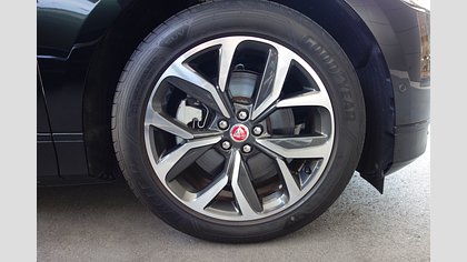 I-Pace 8