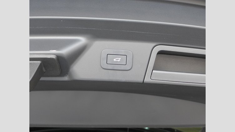 2022 認定中古車 Land Rover Range Rover Velar サントリーニブラック P250 AWD（オートマチック） R-DYNAMIC S