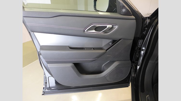 2022 認定中古車 Land Rover Range Rover Velar サントリーニブラック P250 AWD（オートマチック） R-DYNAMIC S