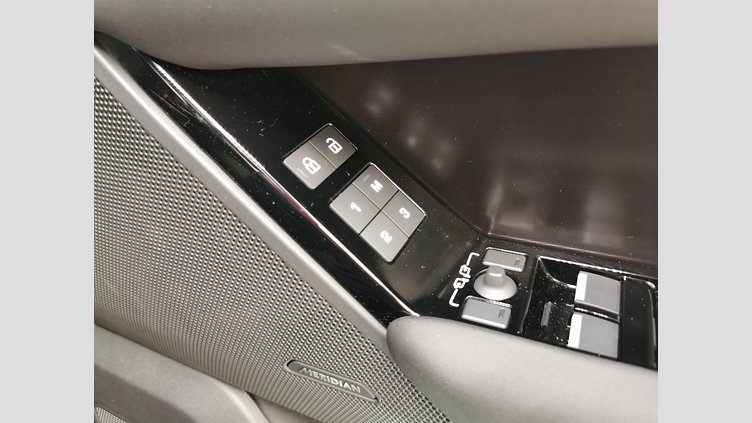 2025 認定中古車 Land Rover Range Rover Velar Carpathian Grey 2.0L AJ200P Hi PHEV ダイナミックSE　P400e