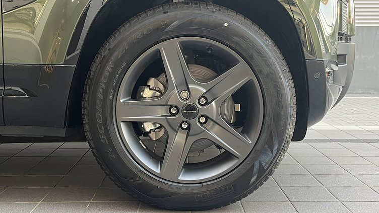 2026 新車 Land Rover Defender 110 (1LQ) Woolstone Green 伍爾斯通綠 D250  輕油電混合 X-Dynamic SE