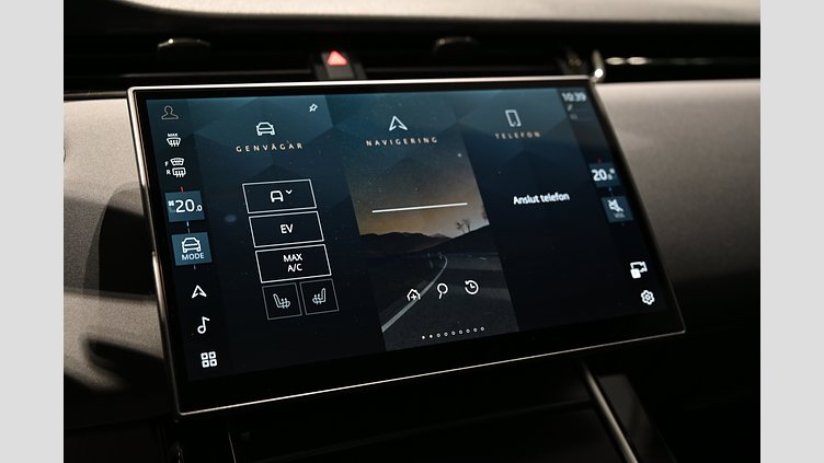 2026 Begagnad Land Rover Range Rover Evoque Santorini Black AWD P270e Dynamic SE *993.100:- ord pris* / SoV hjul