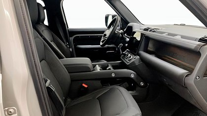 Defender 110 9