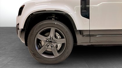 Defender 110 8