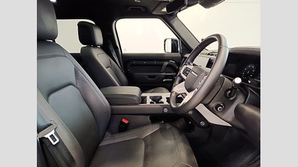 Defender 110 9